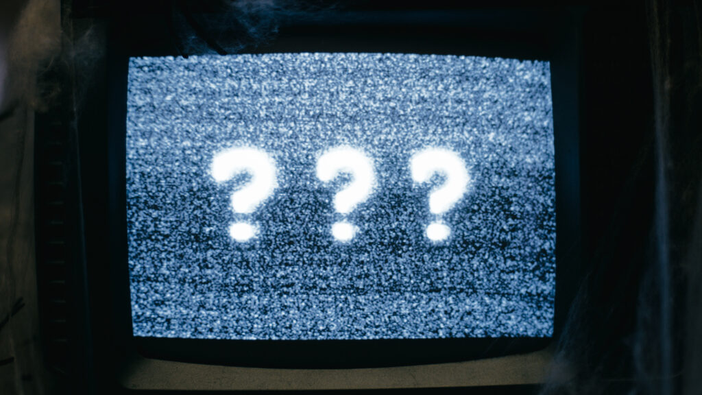 Fragezeichen auf dem Bildschirm