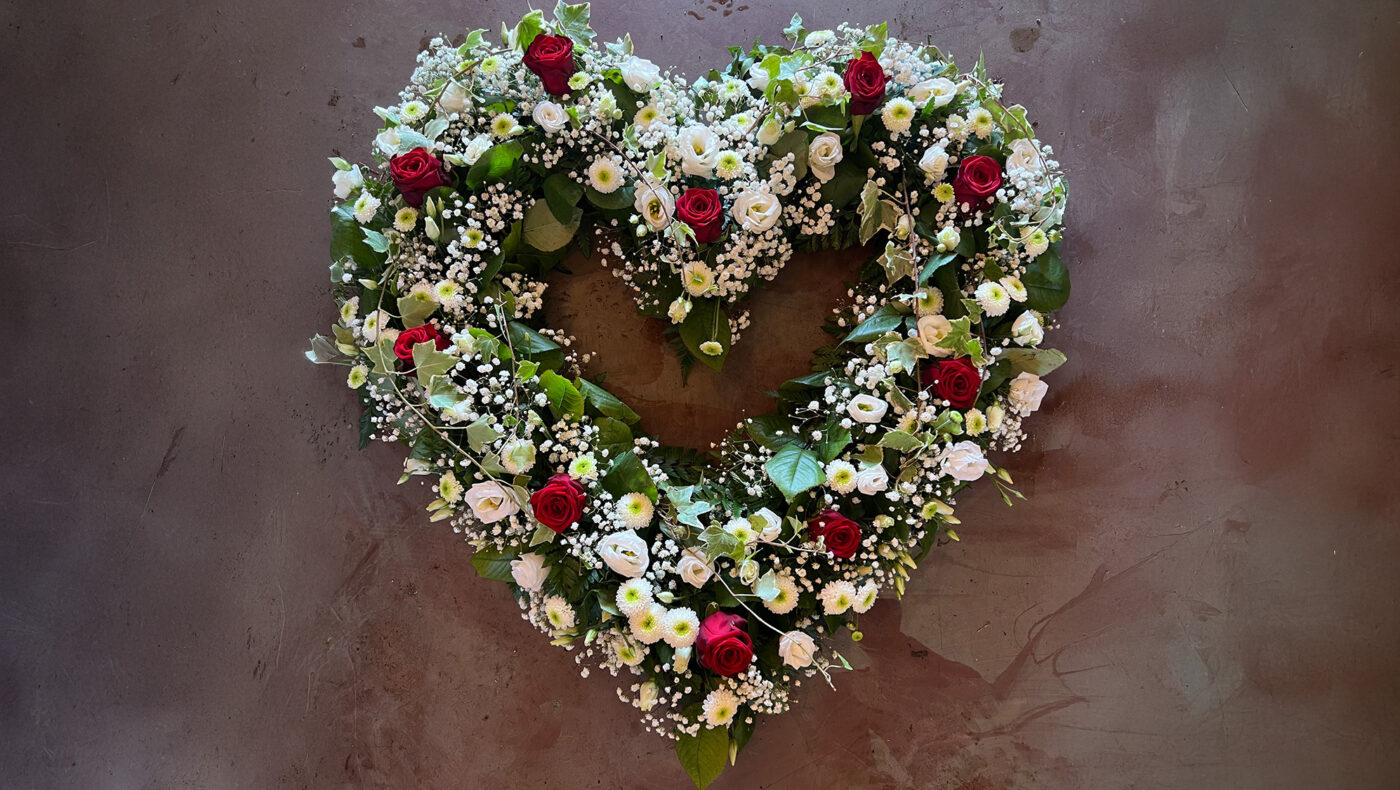 Blütensti(e)l in Utzenaich überzeugt als Hochzeitsflorist mit individueller Beratung, Eventdeko und regionalen Blumen.