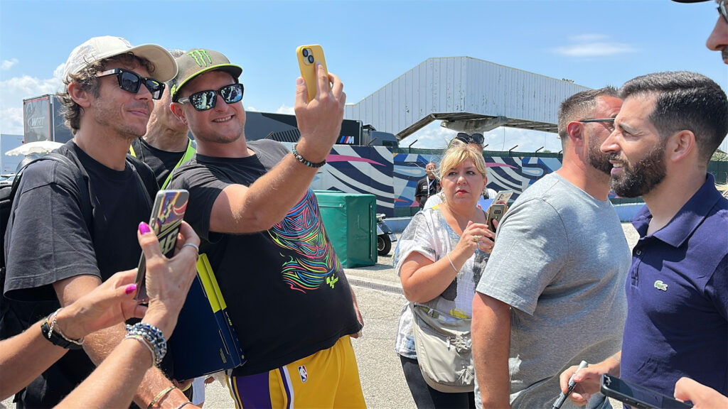 Insider Tours by Ronny eröffnet exklusive MotoGP-Einblicke als Insider-Tour mit echtem Paddock-Zugang.